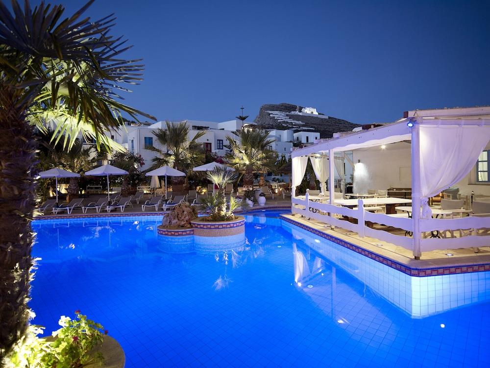 Polikandia Hotel Folegandros Town Exterior photo