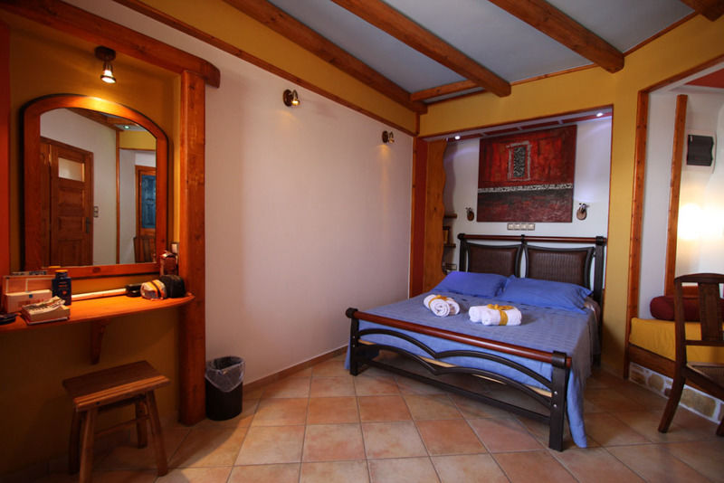 Polikandia Hotel Folegandros Town Exterior photo
