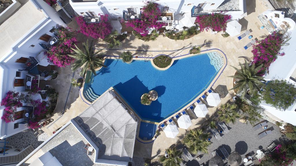 Polikandia Hotel Folegandros Town Exterior photo