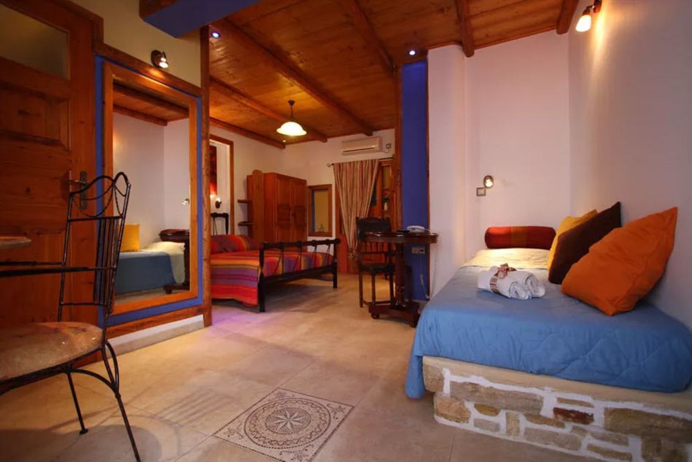Polikandia Hotel Folegandros Town Exterior photo