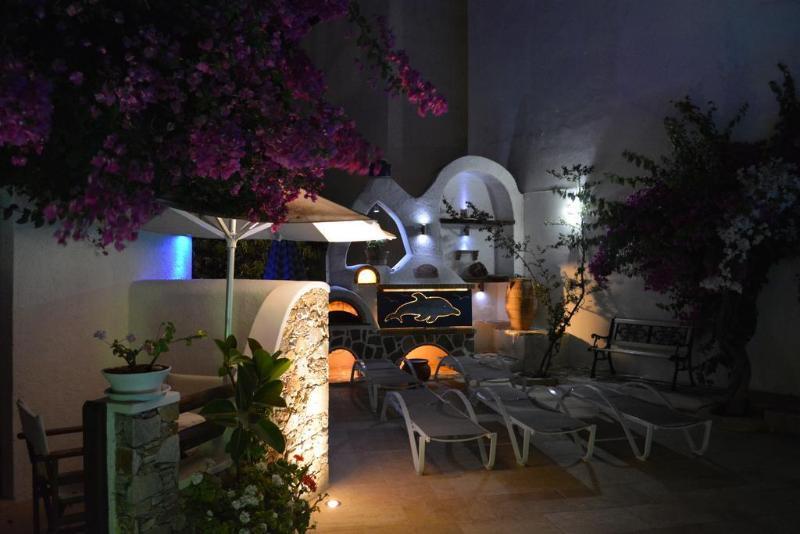 Polikandia Hotel Folegandros Town Exterior photo