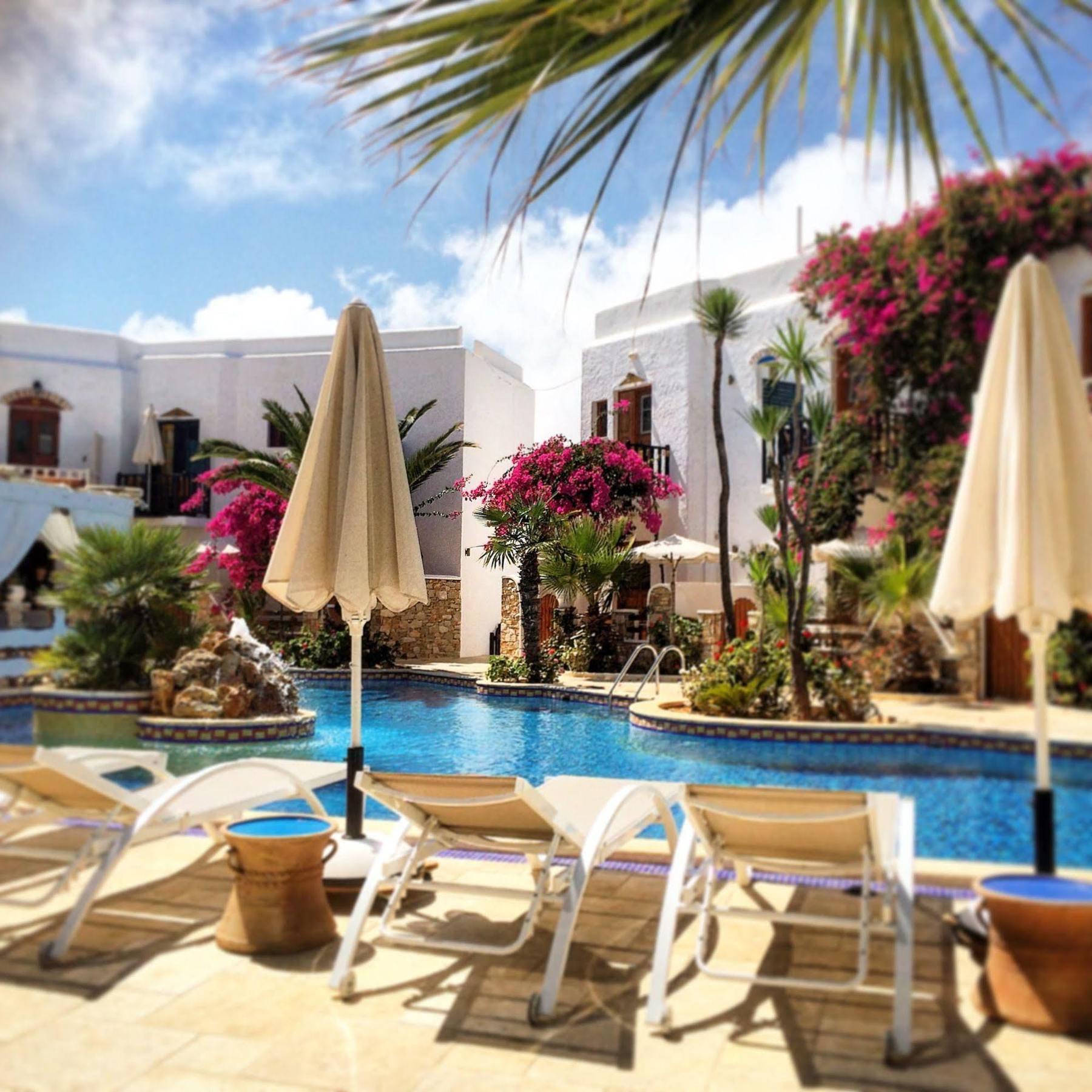 Polikandia Hotel Folegandros Town Exterior photo