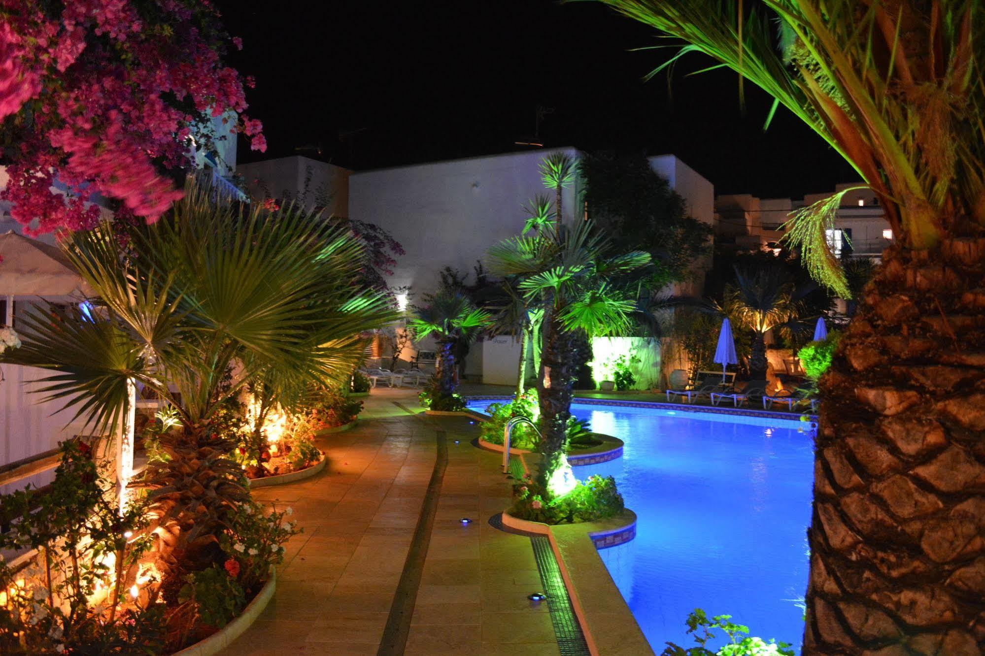 Polikandia Hotel Folegandros Town Exterior photo